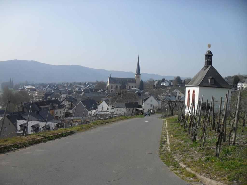 Hotel Reichsschenke Zum Ritter Gotz "Garni" Kröv Extérieur photo