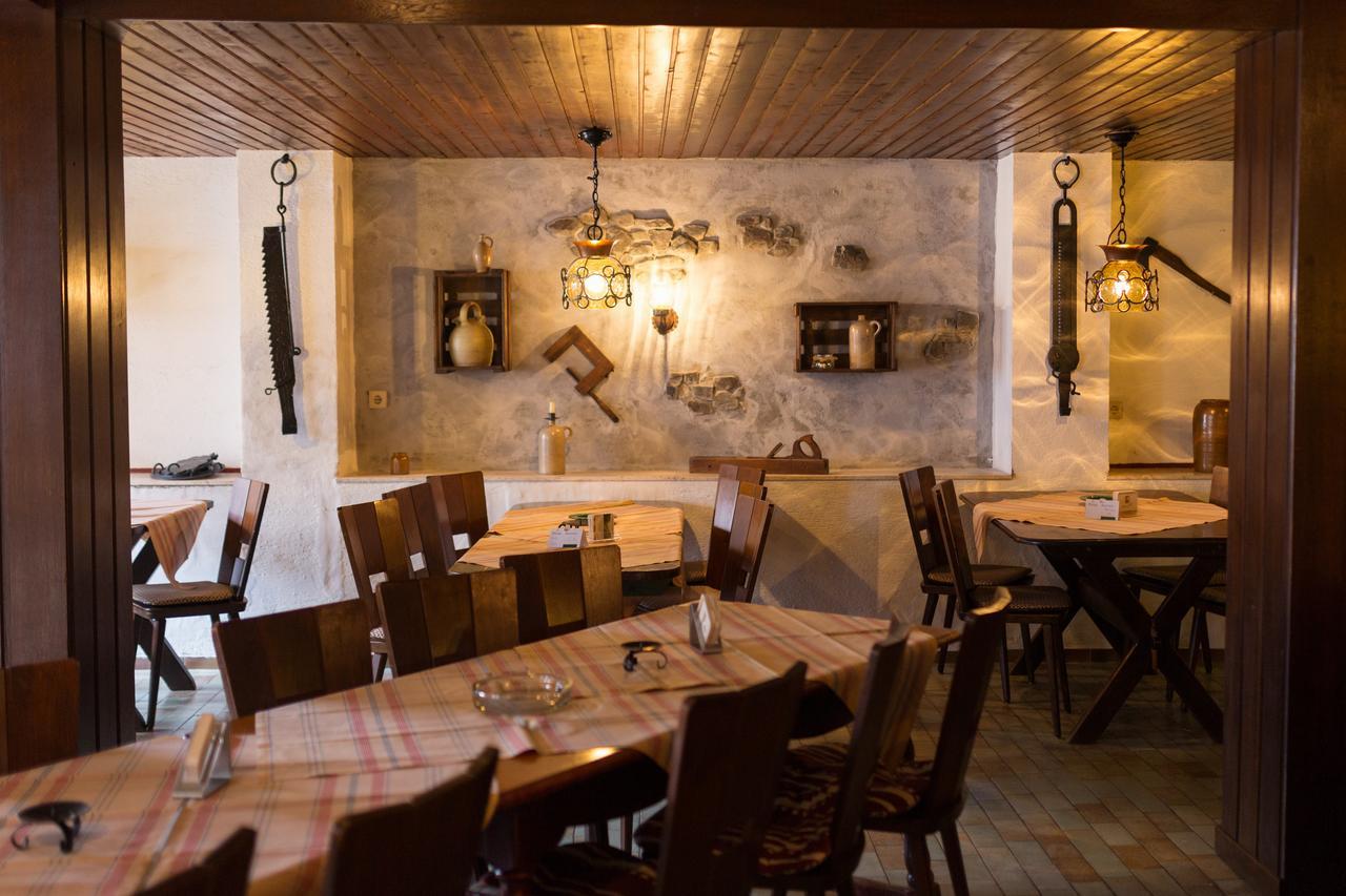 Hotel Reichsschenke Zum Ritter Gotz "Garni" Kröv Extérieur photo